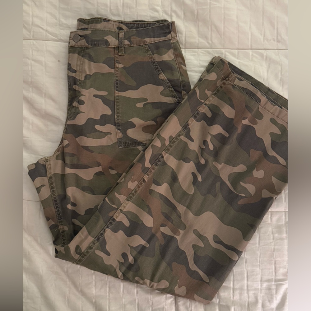 No Boundaries Camo Cargo Pants XL 16-18 High Rise Utility Wide Leg